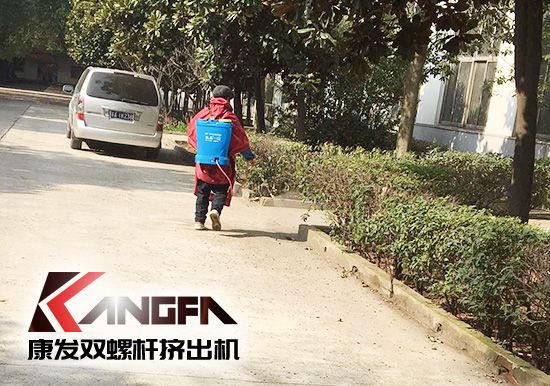 戰疫情、防風險、保安全!康發雙螺桿擠出機復工在即,全廠實現全方位消毒!