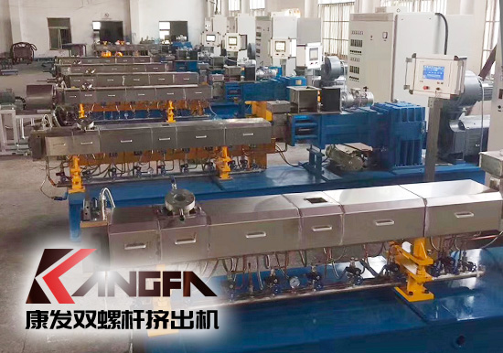 同向雙螺桿擠出機顯著的特點——螺桿及組合式機筒均基于“積木式”的組合設計。