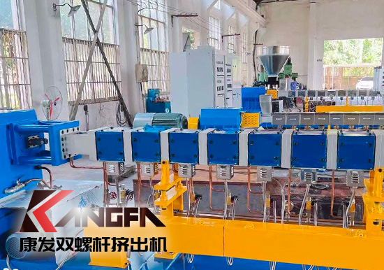 從輸送機理、工藝及配方、螺桿組合、混煉塑化能力及應用等方面具體比較單、雙螺桿擠出機區別